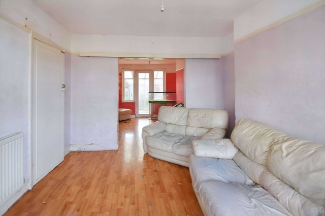 380 Barton Street, Gloucester, GL1 4LF 1