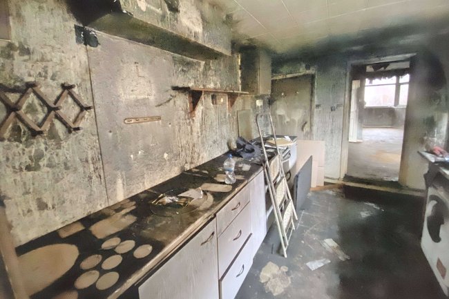 42 Ferrestone Road, Wellingborough, Northamptonshire, NN8 4EJ 5