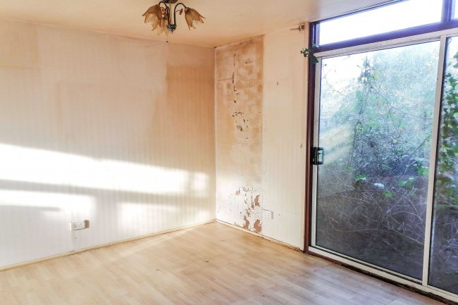 9 Temsford Close, North Harrow, HA2 6LB 3