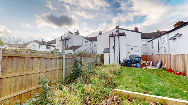 24A Bensham Grove, Thornton Heath, Croydon CR7 8DA 4