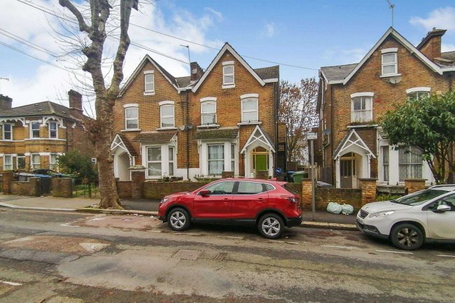 Flat C, 7 St Marys Road, Harlesden, London, NW10 4AL 9