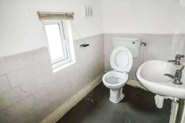 Flat C, 7 St Marys Road, Harlesden, London, NW10 4AL 9