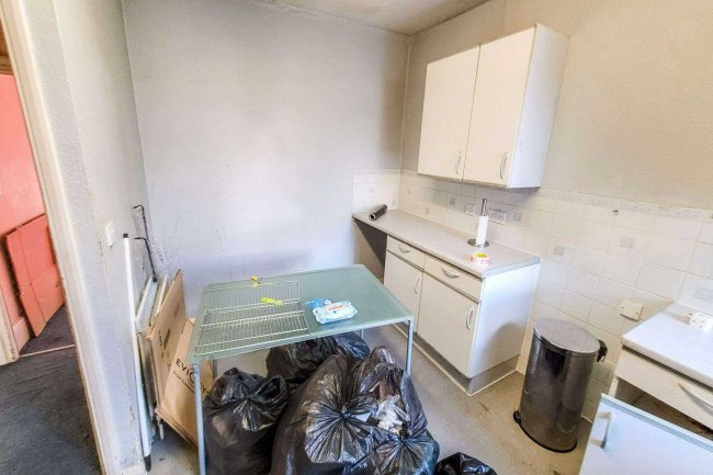 Flats A & B, 33 Harley Road, Harlesden, London, NW10 8BA 8