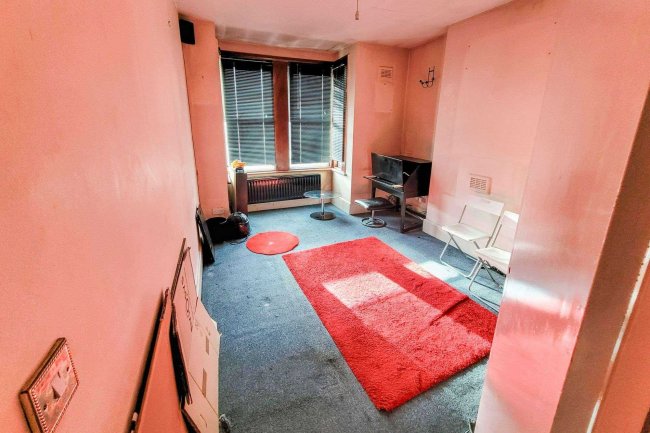 Flats A & B, 33 Harley Road, Harlesden, London, NW10 8BA 8