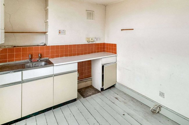 39E Cambridge Gardens, Ladbroke Grove, London, W10 5UA 2