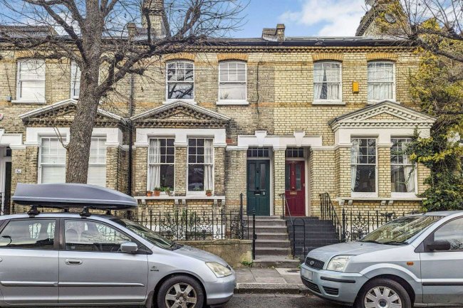 43B Turneville Road, West Kensington London, W14 9PS 3