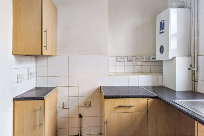 43B Turneville Road, West Kensington London, W14 9PS 3