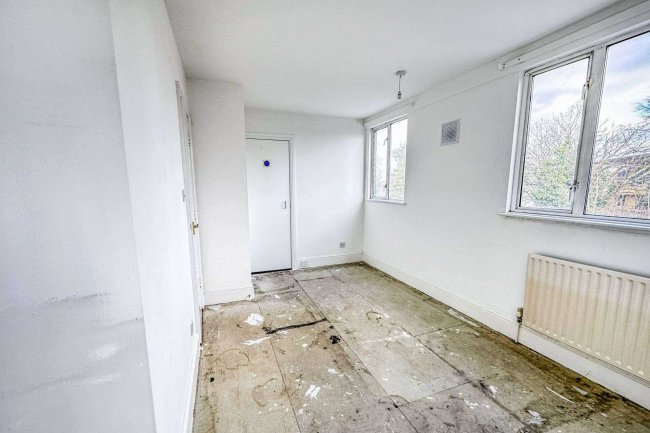 Flat C, 16 Connaught Road, Harlesden, London, NW10 9AG 4