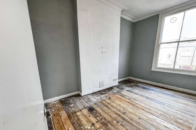 43B St Stephens Avenue, Shepherds Bush, London, W12 8JB 7