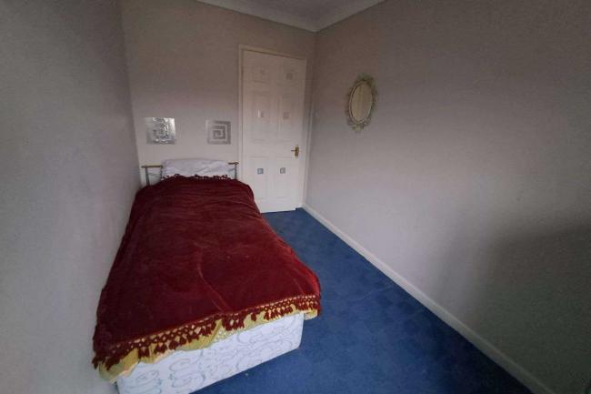 Meadow House, Broadway, Laugharne SA33 4NS 2