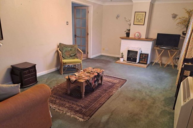 Meadow House, Broadway, Laugharne SA33 4NS 2