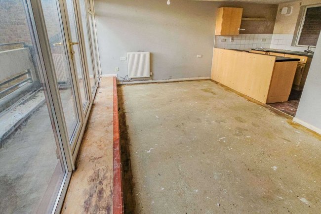 Flat 11 Atholl Court & Garden, Kingsway Gardens, Andover, SP10 4BB 7