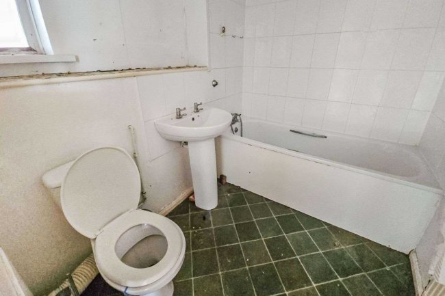 Flat 11 Atholl Court & Garden, Kingsway Gardens, Andover, SP10 4BB 7