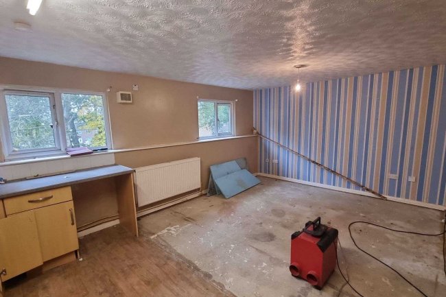 Flat 29 Atholl Court & Garage, Kingsway Gardens, Andover, SP10 4BB 1