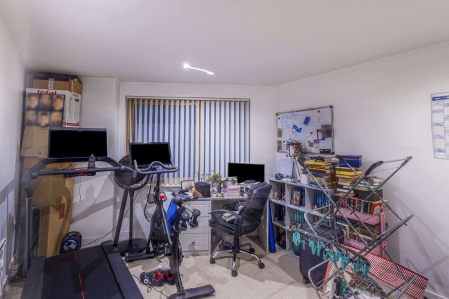 32 McClintock House, The Boulevard, Leeds, West Yorkshire, LS10 1LP 1