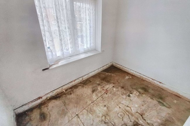 20 Holyrood Road, Manchester, Greater Manchester, M25 1PD 1