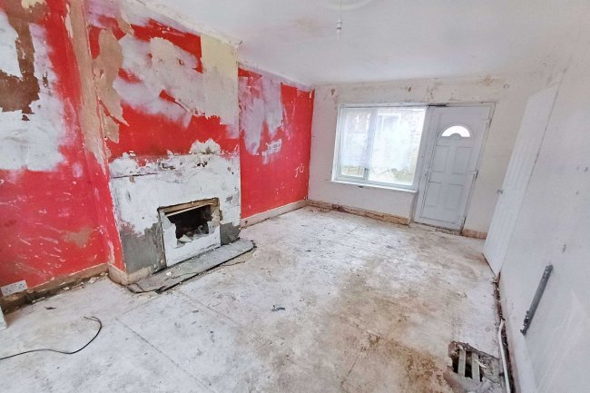 20 Holyrood Road, Manchester, Greater Manchester, M25 1PD 1