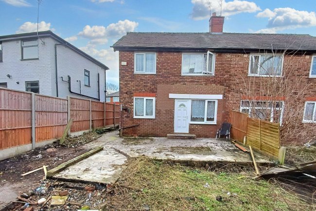 20 Holyrood Road, Manchester, Greater Manchester, M25 1PD 1