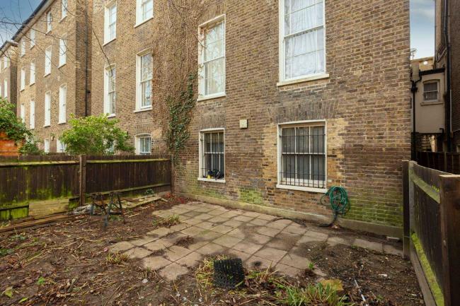 Flat A, 42 Oxford Road, Kilburn, London, NW6 5SL 1