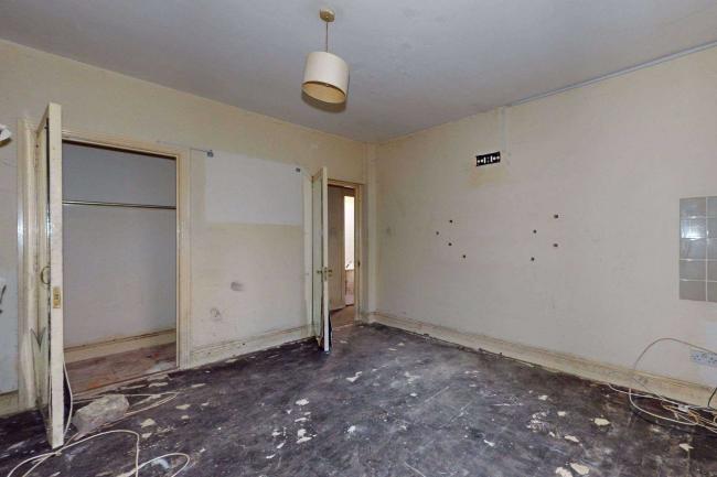 Flat A, 42 Oxford Road, Kilburn, London, NW6 5SL 1