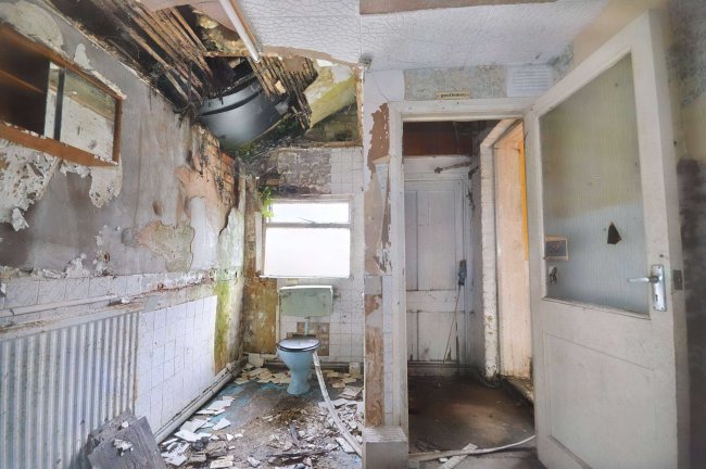 2 Meadowside, Puller Road, Barnet, Hertfordshire, EN5 4HB 9