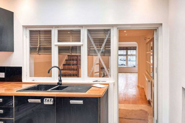 3b Gibbon Road, Kingston-Upon-Thames KT2 6AD 5