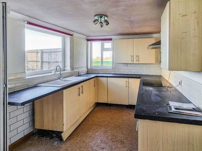 4 Black Horse Drove, Ely, Cambridgeshire, CB6 1EG 3