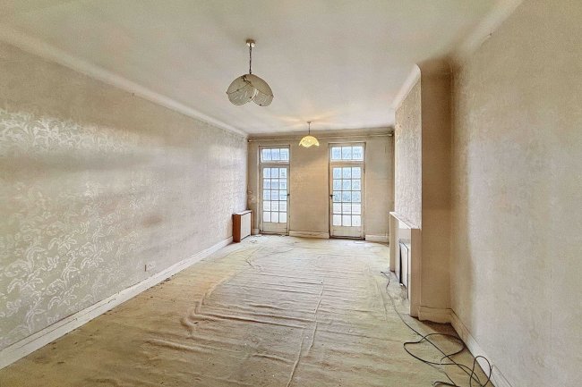 19 Brampton Court, Brampton Grove, Hendon, London, NW4 4AJ 7