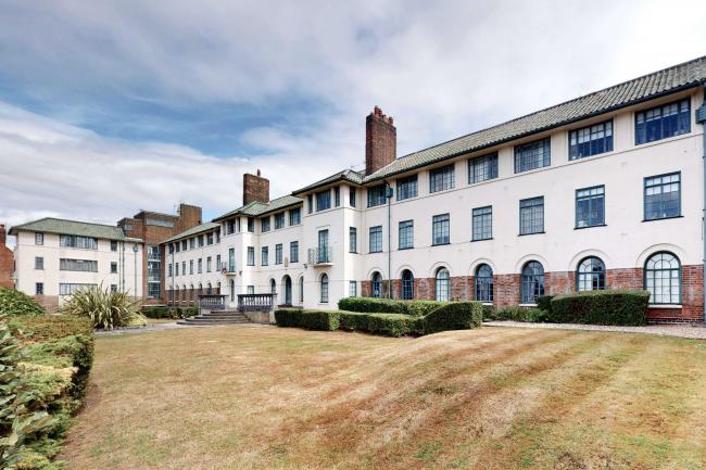 Flat 37, The Pantiles, Finchley Road, Golders Green, London, NW11 6XX 3