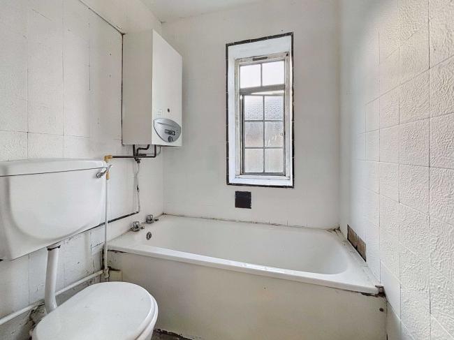 Flat 37, The Pantiles, Finchley Road, Golders Green, London, NW11 6XX 3