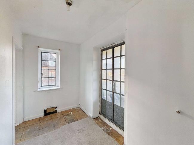 Flat 37, The Pantiles, Finchley Road, Golders Green, London, NW11 6XX 3