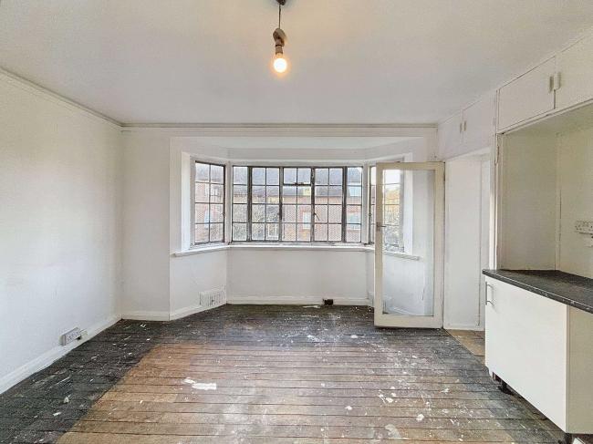 Flat 37, The Pantiles, Finchley Road, Golders Green, London, NW11 6XX 3