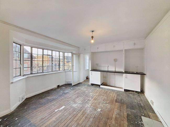 Flat 37, The Pantiles, Finchley Road, Golders Green, London, NW11 6XX 3