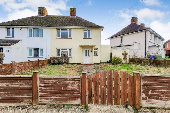 43 Manor Grove, Sittingbourne, Kent, ME10 1LT 2