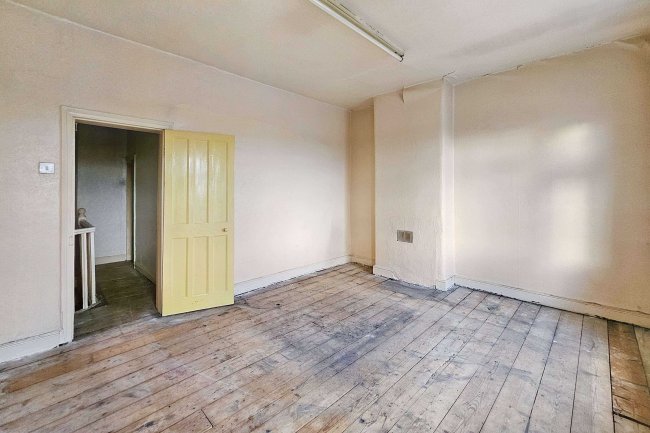 215 Littleton Road, Salford, Greater Manchester, M7 3TJ 4