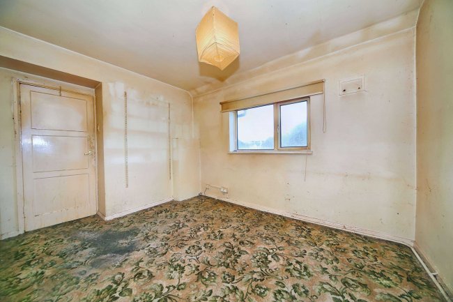 20 Hinton Close, Stafford, ST17 4HP 2