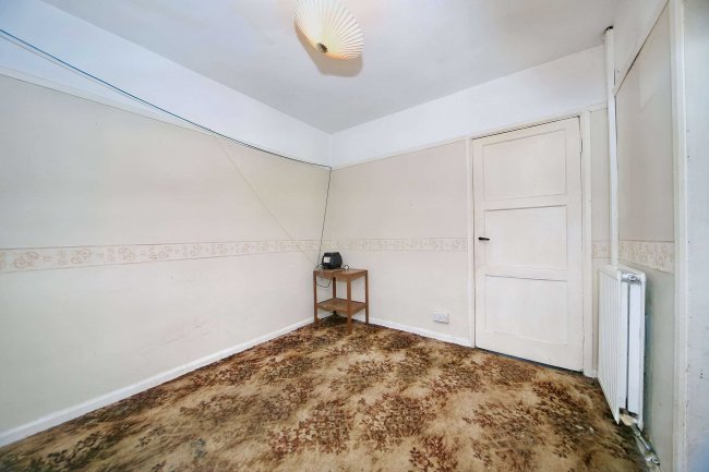 20 Hinton Close, Stafford, ST17 4HP 2