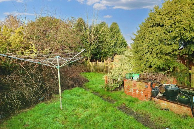 20 Hinton Close, Stafford, ST17 4HP 2