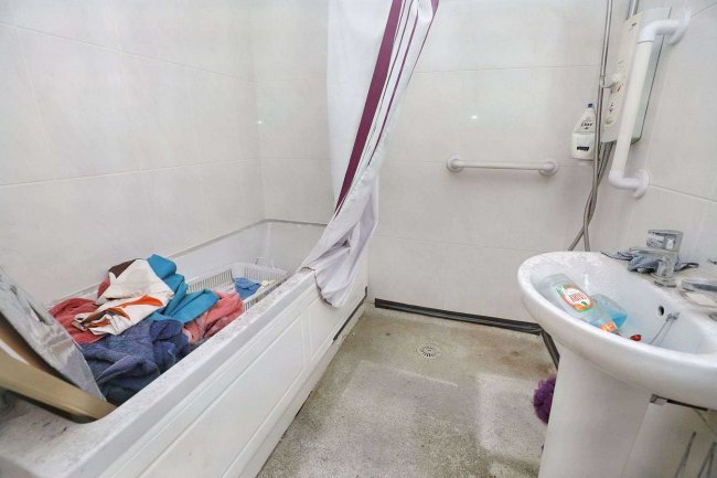 54 Shaws Road, Southport, PR8 4LP 4