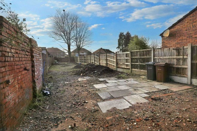 54 Shaws Road, Southport, PR8 4LP 4