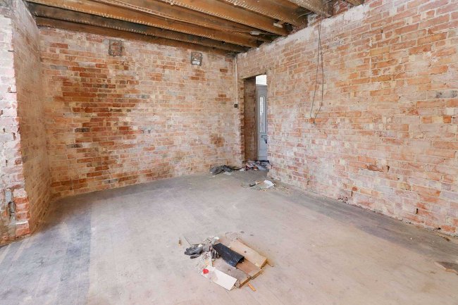 54 Shaws Road, Southport, PR8 4LP 4