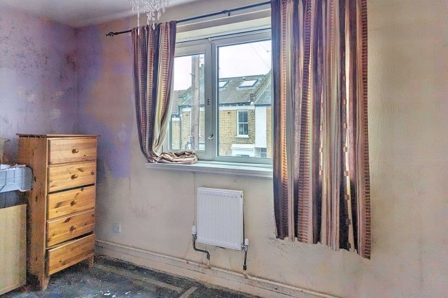 136 Vestry Road, Camberwell, London, SE5 8PQ 1