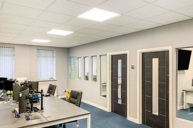 7 De Salis Court, De Salis Drive, Hampton Lovett, Droitwich, WR9 0QE 2