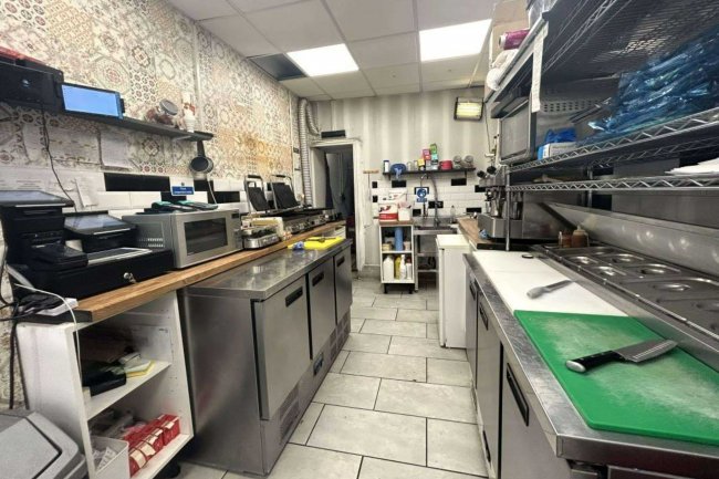 158-160 Broadway, Didcot, Oxfordshire, OX11 8RJ 3