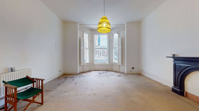 17B Earls Court Square, Earls Court, London, SW5 9BY 4