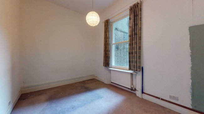 17B Earls Court Square, Earls Court, London, SW5 9BY 4