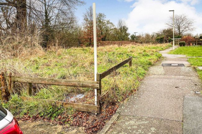 Land at the Rear of Dovedale, Ware Hertfordshire SG12 0XL 3