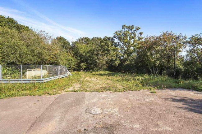 Hammerpot, Angmering, Littlehampton, West Sussex, BN16 4EU 1