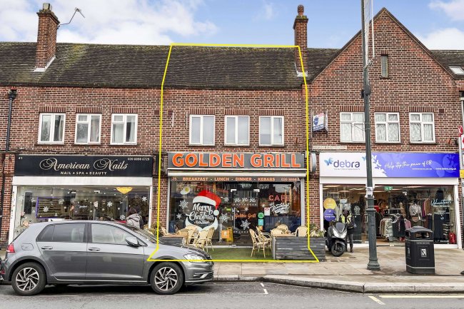 43 High Street Whitton, Twickenham, TW2 7LB 10