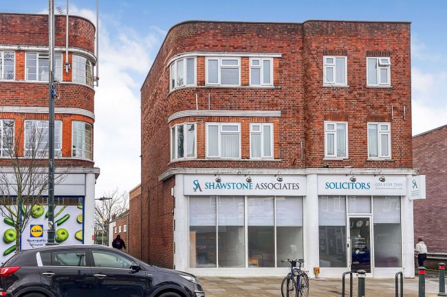 34 - 36 High Street Whitton, Twickenham TW2 7LA 9